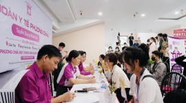 Gần 4.000 sinh viên Cần Thơ tìm kiếm cơ hội việc làm về lĩnh vực y tế tại Ngày hội việc làm 2023