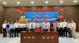Đại học Nam Cần Thơ ký kết hợp tác với Ban Quản lý các khu chế xuất và công nghiệp Cần Thơ