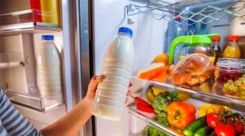 Thực phẩm tuyệt đối không nên để ở cánh cửa tủ lạnh