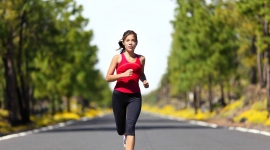 Chạy bộ có giúp giảm mỡ bụng?