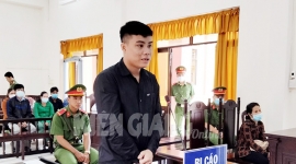 Kiên Giang: Giết bạn nhậu, lãnh án 17 năm tù
