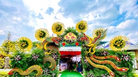Nét đẹp văn hóa Đồng bằng qua những chiếc cổng cưới lá dừa