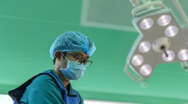 Bệnh viện Đại học Nam Cần Thơ thực hiện thành công phẫu thuật kết hợp xương mâm chày và vỡ sụn
