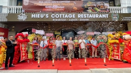 Cần Thơ: Tưng bừng khai trương Nhà hàng Hieu's Cottage