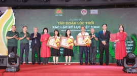 Hattrick kỷ lục Việt Nam vừa được ghi nhận cho Công ty CP Tập đoàn Lộc Trời đúng dịp sinh nhật 30 năm
