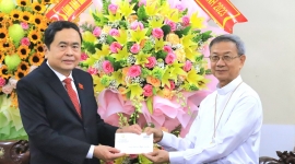 Phó Chủ tịch Thường trực Quốc hội Trần Thanh Mẫn chúc mừng Giáng sinh tại Vĩnh Long