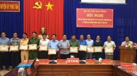 Cà Mau: Ban ATGT huyện Phú Tân tổng kết công tác đảm bảo an toàn giao thông năm 2023