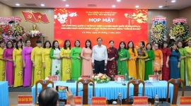 Phụ nữ Cà Mau hưởng ứng Tuần lễ Áo dài Việt Nam
