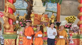 Lãnh đạo Cà Mau chúc Tết cổ truyền Chôl Chnăm Thmây đồng bào dân tộc Khmer