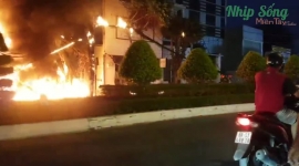 Kiên Giang: Bà hỏa thiêu rụi hoàn toàn một cửa hàng kinh doanh nệm