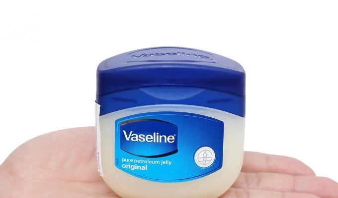 Những công dụng tuyệt vời trong làm đẹp của sáp Vaseline