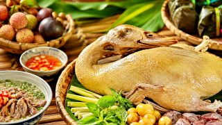 Tại sao nhiều người Việt thường ăn thịt vịt vào dịp Tết Đoan Ngọ?