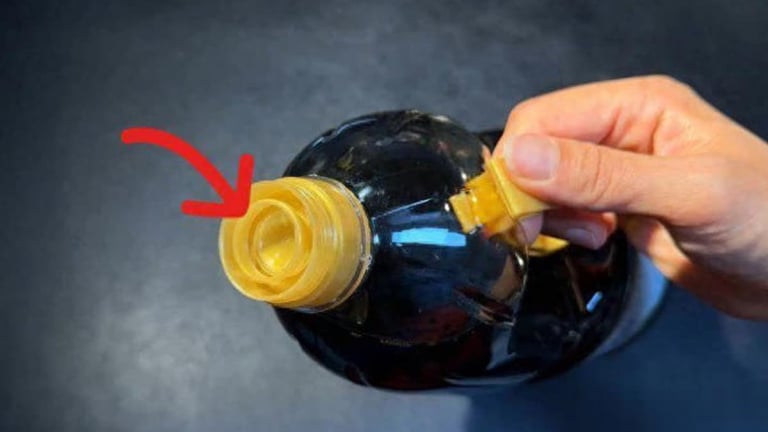 Hé lộ công năng ẩn của tab kéo chai nước tương nhẹ, hóa ra mục đích thực sự của nó là thế này!