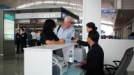 Miễn thị thực với người nước ngoài thuộc diện đặc biệt