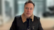 Elon Musk: 'Tôi sẽ còn làm CEO Tesla trong ít nhất 5 năm nữa'