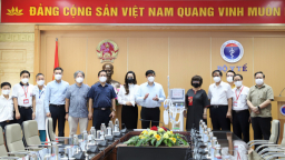 Tặng máy thở, Tập đoàn TH trao thêm niềm hi vọng cho các bệnh nhân nguy kịch