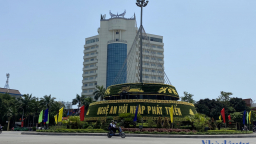 Khách sạn Phương Đông làm ăn ra sao?