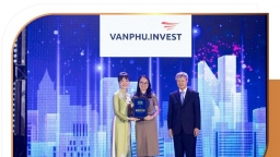 Văn Phú - Invest nhận giải thưởng 'Top 100 nơi làm việc tốt nhất Việt Nam'