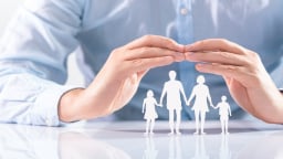 Cổ phiếu bảo hiểm nổi ‘sóng’