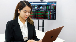 Tích lũy chờ sóng mới