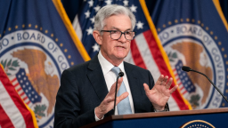 Chủ tịch Fed Powell tuyên bố đã đến lúc cắt giảm lãi suất, chứng khoán Mỹ đồng loạt tăng mạnh