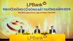 LPBank báo lãi gần 10.000 tỷ 10 tháng đầu năm