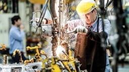 Nhóm cổ phiếu nào hưởng lợi từ Nghị quyết 68?