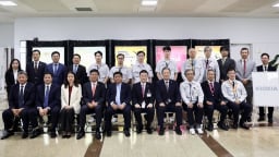 Phó Thủ tướng Nguyễn Chí Dũng kêu gọi Kioxia sớm đầu tư sản xuất vi mạch bán dẫn tại Hà Nội