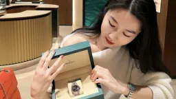 Giới nhà giàu Mỹ săn lùng Rolex để tích sản