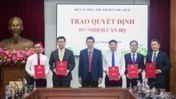 Bộ VHTTDL công bố, trao quyết định bổ nhiệm cán bộ