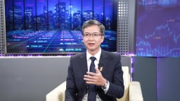 Vì sao dòng tiền dồi dào nhưng VN-Index vẫn loanh quanh 1.300 điểm?