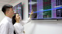 Tăng 2 phiên liên tiếp, VN-Index áp sát mốc 1.370 điểm