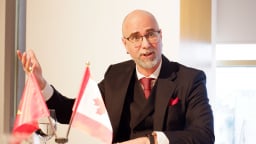 Đại sứ Canada: 'Việt Nam không thể vắng trong chuỗi cung ứng toàn cầu'