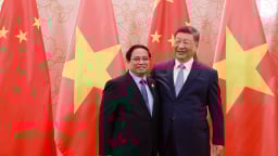 Thủ tướng đề nghị Trung Quốc giúp phát triển công nghiệp đường sắt, tăng xuất khẩu điện sang Việt Nam