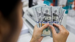 UOB nâng dự báo GDP Việt Nam, kỳ vọng lãi suất tiếp tục ổn định