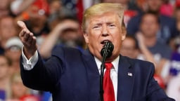 Ông Trump muốn Hoa Kỳ cũng chơi trò 'phá giá tiền tệ' như cách Trung Quốc và châu Âu đã làm