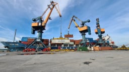 Vận tải Xếp dỡ Hải An lãi 6 tháng vượt kế hoạch năm