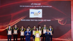 PVcomBank tăng 16 bậc trong Bảng xếp hạng VNR500