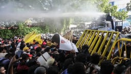 Sau Sri Lanka, những quốc gia nào đang có khả năng bị vỡ nợ?