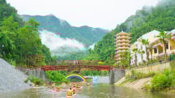 Khu du lịch sinh thái Cổng Trời Đông Giang tung loạt sản phẩm hấp dẫn