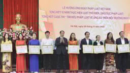 Hà Nội hưởng ứng Ngày Pháp luật Việt Nam