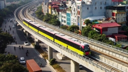 8 đoàn tàu metro Nhổn - ga Hà Nội vận hành thử trong môi trường hạn chế