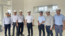 Phó Tổng giám đốc EVNNPT Bùi Văn Kiên kiểm tra tiến độ thi công 3 dự án truyền tải tại miền Nam