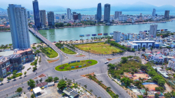 Chủ tịch Quốc hội: Tiếp thêm sinh lực cho Đà Nẵng bằng thể chế, chính sách