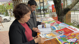 Tạp chí Nhà đầu tư tham gia Hội sách, báo xuân Giáp Thìn năm 2024 tại Quảng Ninh