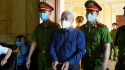 Cựu tổng giám đốc DongABank chỉ đạo cấp dưới cho vay tiền đảo nợ, gây thiệt hại 981 tỷ đồng