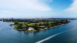 Jeff Bezos mua biệt thự mới 90 triệu USD ở Florida, đập bỏ các biệt thự khác trị giá 147 triệu USD