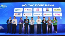 Ngày không tiền mặt 2024: Nam A Bank mang đến nhiều trải nghiệm thanh toán hiện đại