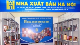 Hà Nội khen thưởng tập thể, cá nhân có thành tích trong thực hiện nhiệm vụ sản xuất, kinh doanh