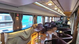 Cận cảnh toa tàu VIP tuyến Hà Nội- Hải Phòng